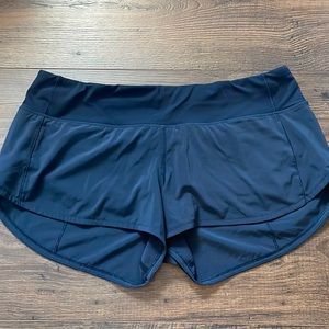 Women’s speed up shorts, sz 8